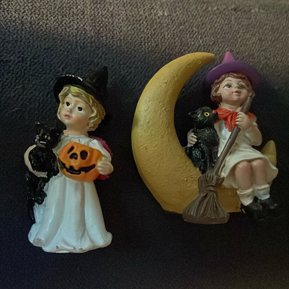 Witches with cats